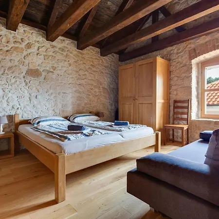 Steinhaus Am Mit E Ladestation Ferienhaus Zaton (Zadar)