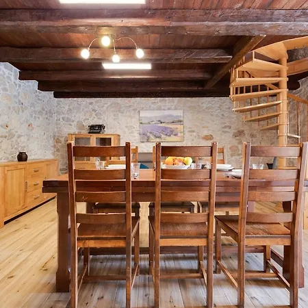 Steinhaus Am Mit E Ladestation * Zaton (Zadar)