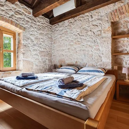Steinhaus Am Mit E Ladestation Ferienhaus Zaton (Zadar)
